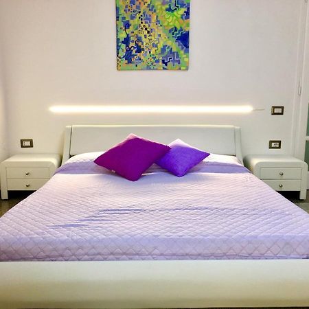 Camera Matrimoniale Privata In Appartamento Condivisibile Салерно Екстериор снимка